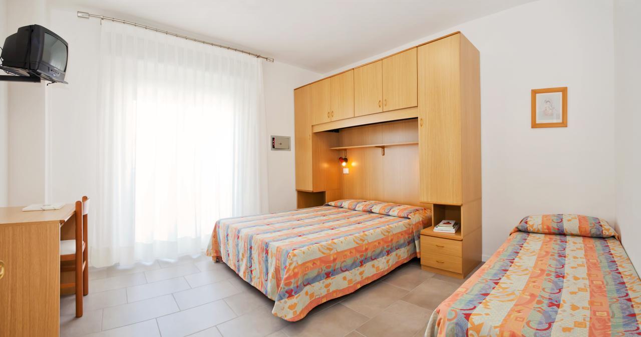 Hotel Augusta กาออร์เล ภายนอก รูปภาพ